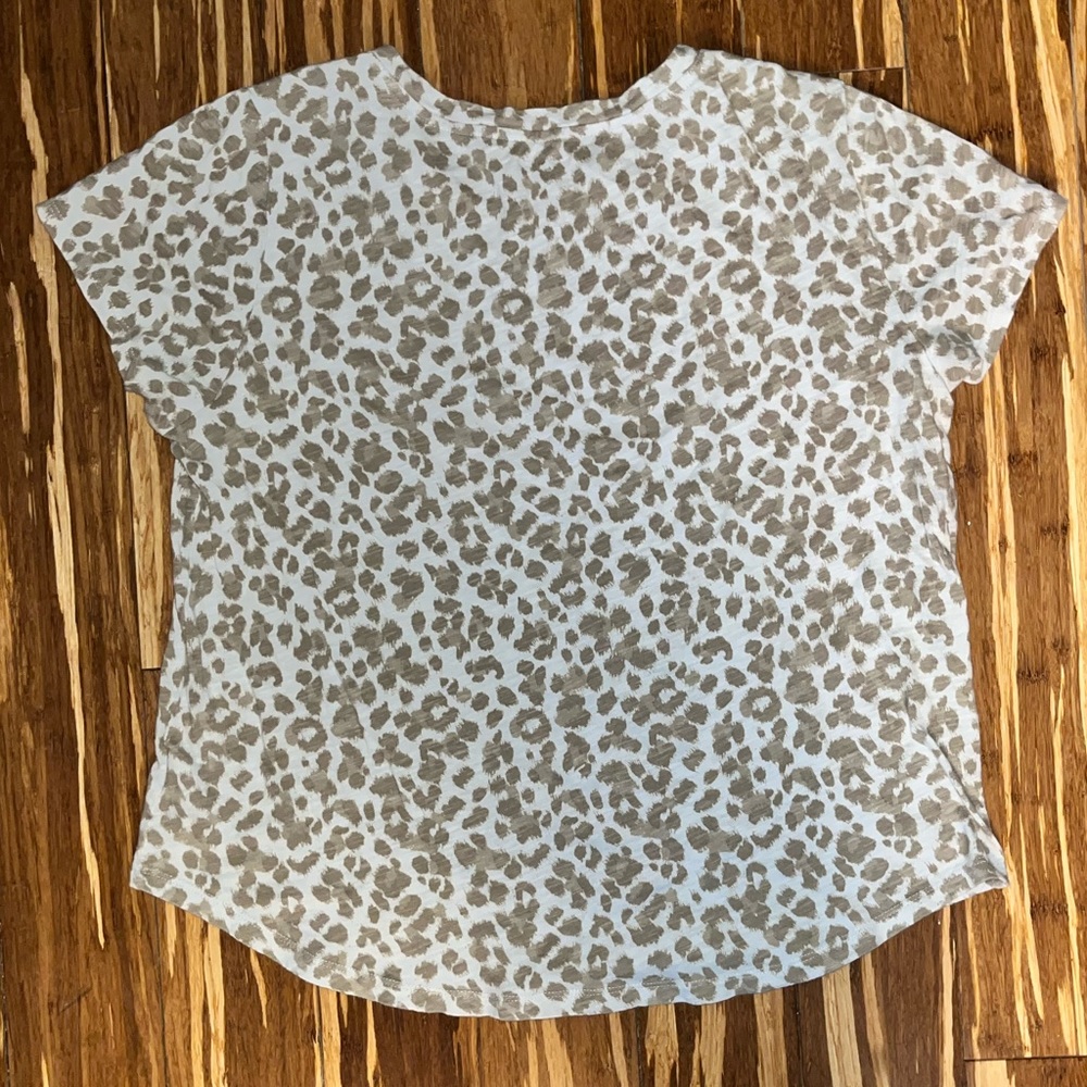 Leopard top - Picture 2 of 3